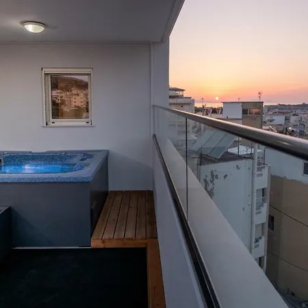 View Apartamento *